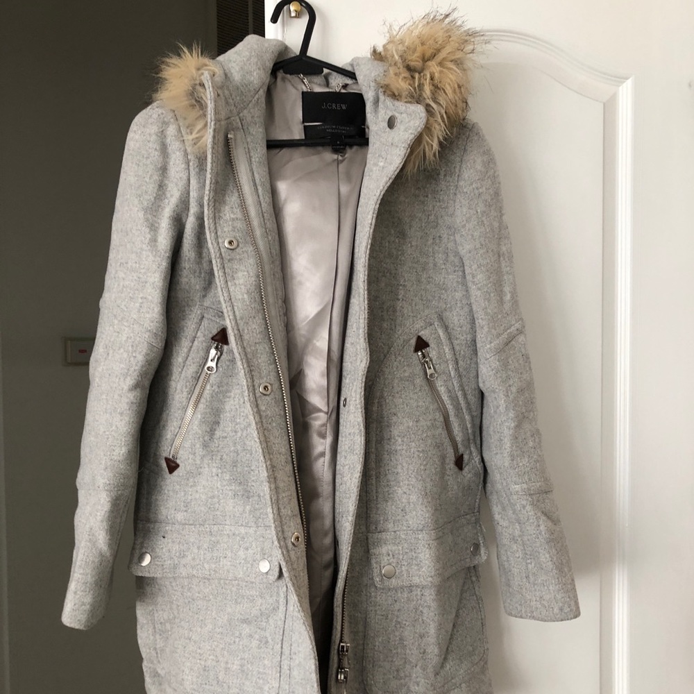 PRICE REDUCTION ❗️JCrew coat, size 0. Barely worn!